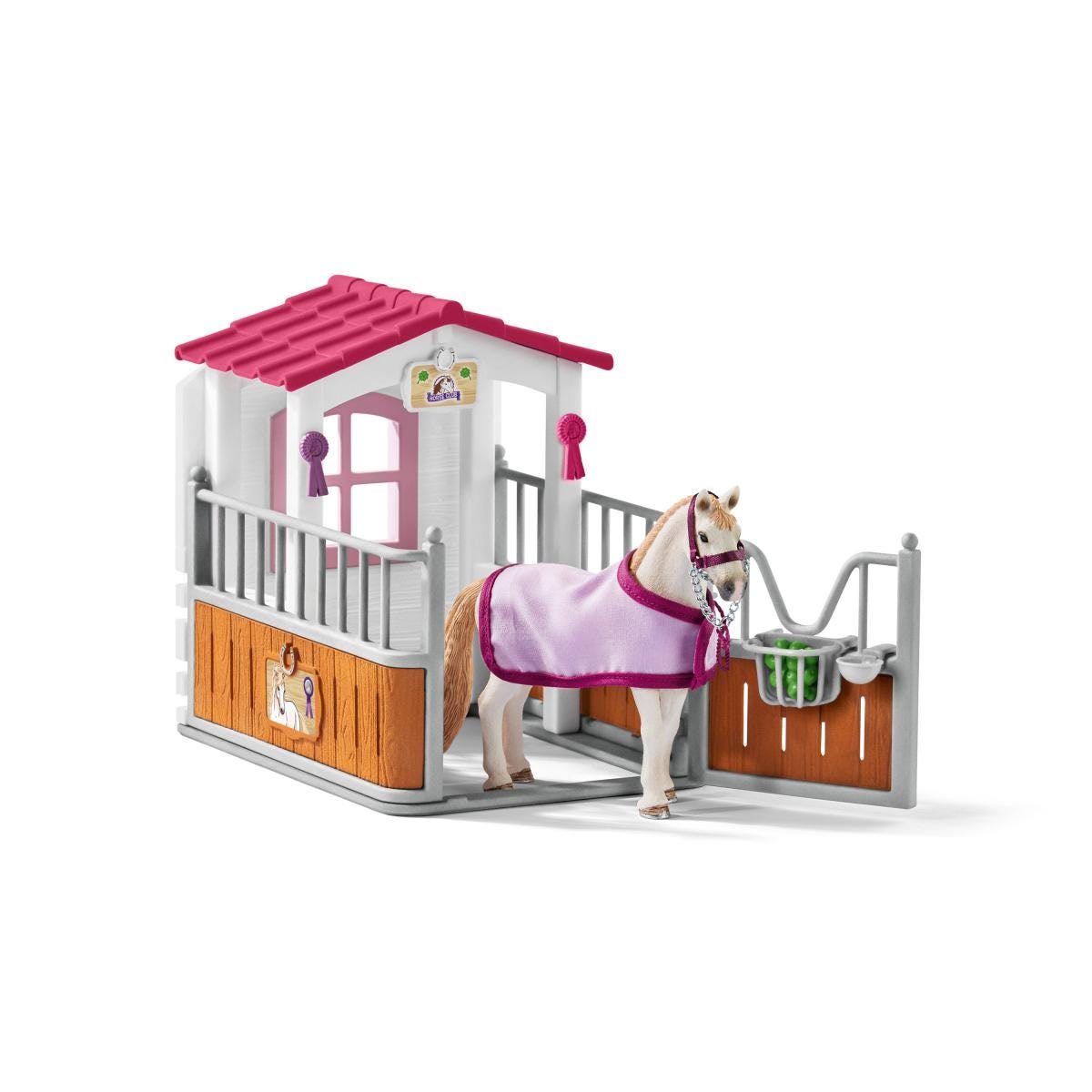 Box para caballos con yegua lusitana