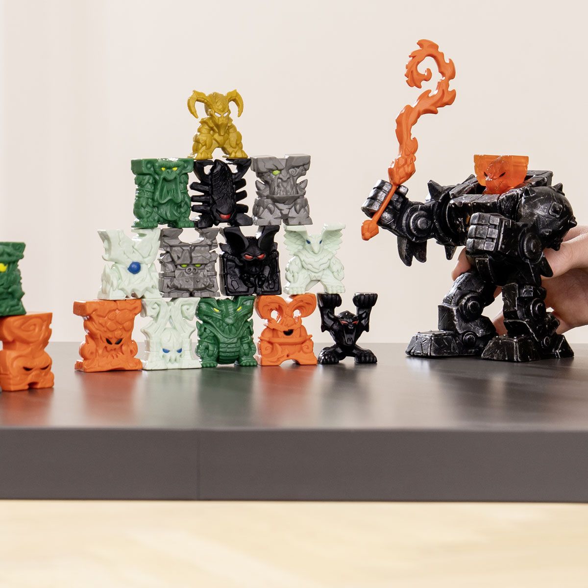 Robot de lava de sombra ELDRADOR® Mini Creatures